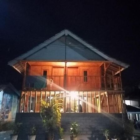 Jaya Homestay Tetebatu Bagian luar foto