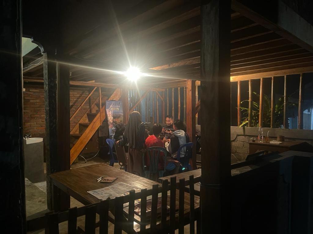 Jaya Homestay Tetebatu Bagian luar foto